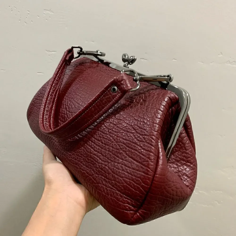 Handmade Genuine Premium Cowhide “Tulip” Kisslock Wristlet/Shoulder Bag